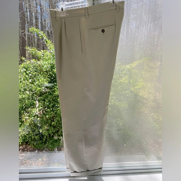 Gary Player 34x34 Pleated and cuffed hem khakis. Classic golf fit men’s pants. - Picture 2 of 9